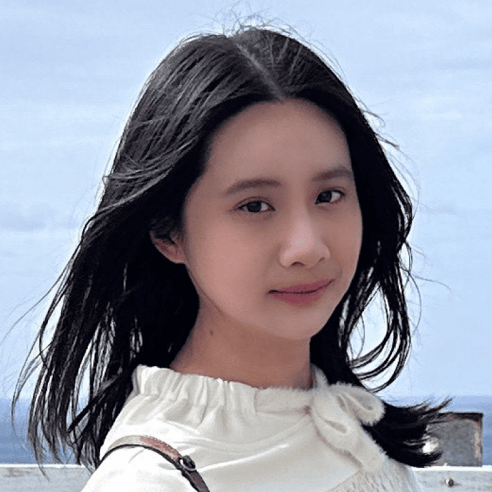 憑虛 職業小説家